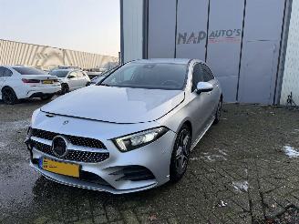 Damaged car Mercedes A-klasse A180d amg pakket 2019/1