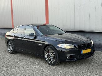 skadebil auto BMW 5-serie 550i M 2011/1