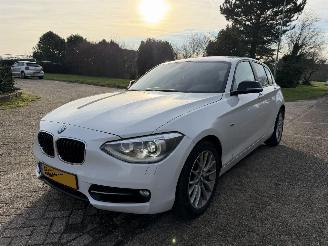 skadebil auto BMW 1-serie 116i AUTOMAAT 2013/1