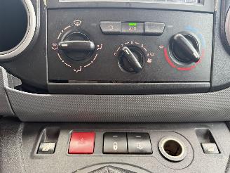 Peugeot Partner 1.6 BlueHDi 75 L1 Première EURO 6 picture 6