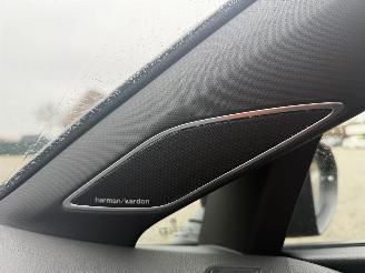 Volkswagen Golf 2.0 GTI 245 PK PANO picture 17