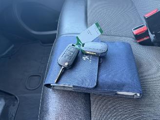 Peugeot Expert 231L 2.0 BlueHDI 180 Premium Pack picture 17