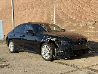uszkodzony samochody osobowe BMW 3-serie 330e M PAKKET DAK! 2020/1