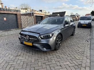 skadebil auto Mercedes E-klasse E400d AMG 330 PK! 2021/1
