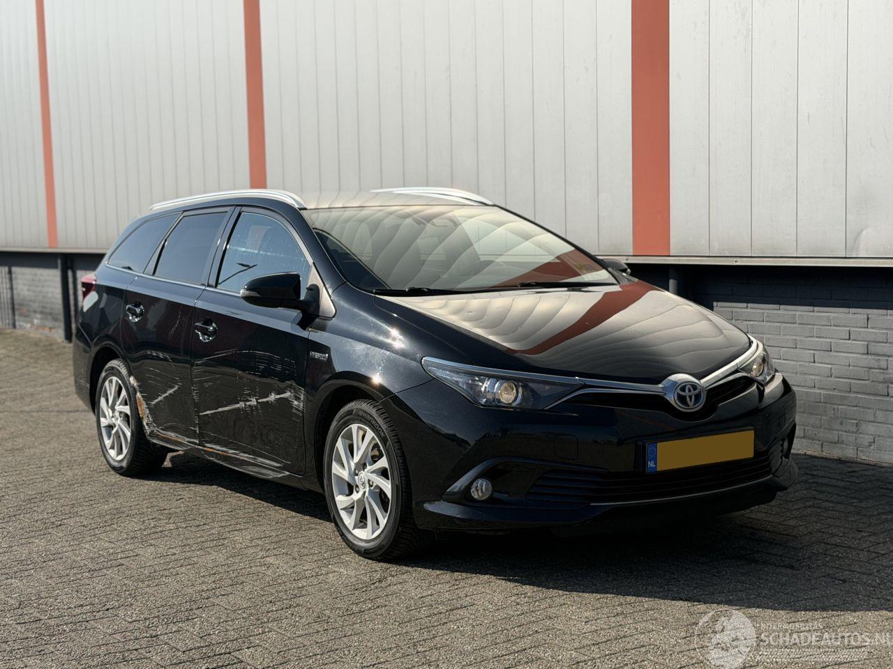 Toyota Auris Touring Sports 1.8 Hybrid Dynamic