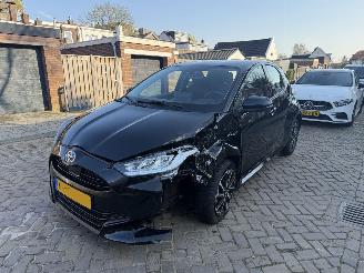 Damaged car Toyota Yaris YARIS HYBRID 1.5 67KW AUTOMAAT 2021/1