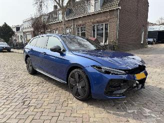 Volkswagen Passat Variant 1.5 eHybrid R-Line Edition picture 5