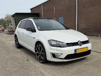 škoda osobní automobily Volkswagen Golf 1.4 TSI GTE PANO 2015/1