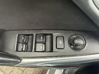 Mazda 6 2.2D Skylease + picture 6