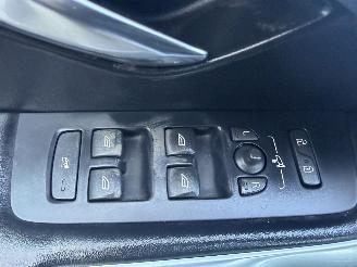 Volvo V-40 2.0 D2 R Design NAP picture 8