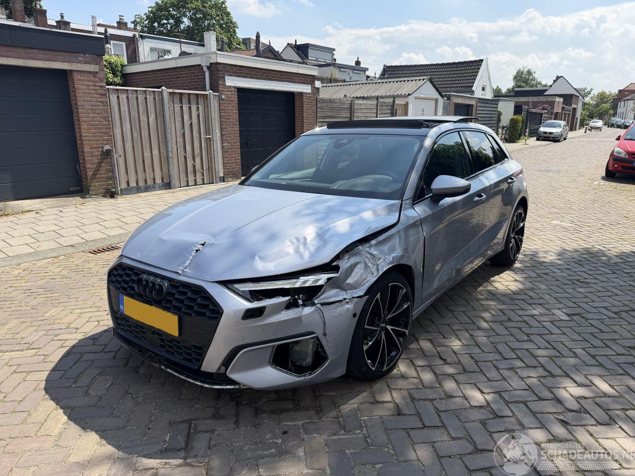 Audi A3 35 TFSI AUTOMAAT PANO SPORTBACK