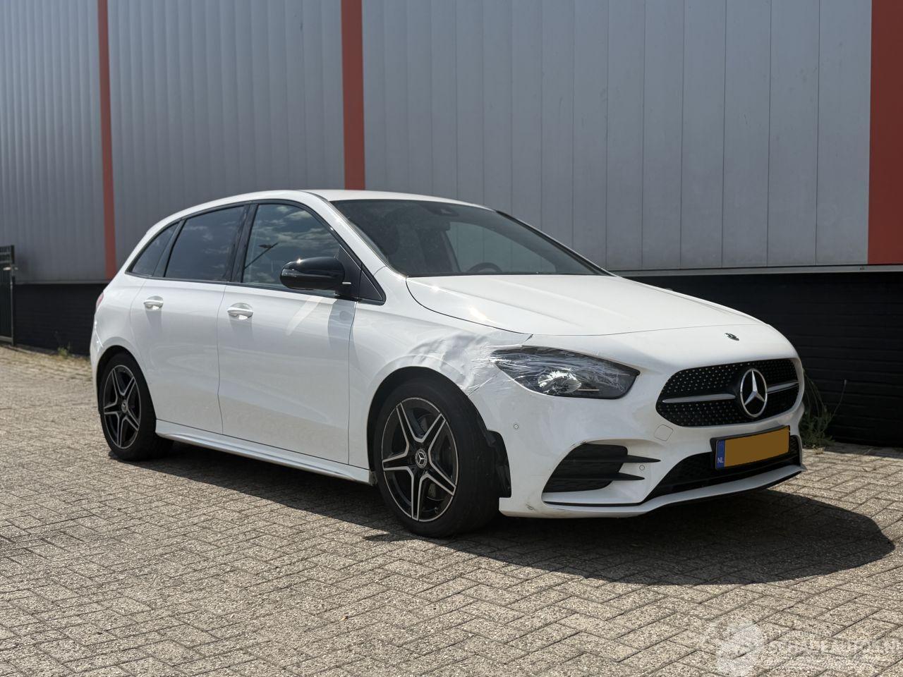 Mercedes B-klasse B250 AMG PANO SFEER