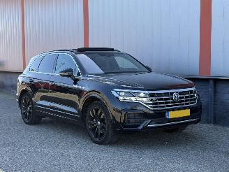 Avarii autoturisme Volkswagen Touareg 3.0 TDI R Line BLACK 2018/1