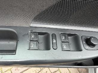 Volkswagen Golf 1.9 TDI picture 11