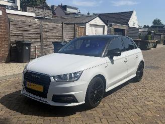 krockskadad bil auto Audi A1 1.0 TFSI S LINE AUTOMAAT SPORTBACK 2016/1