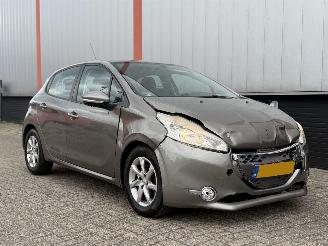  Peugeot 208 1.4 e-HDi Blue Lease 2012/1