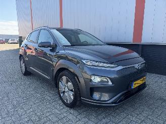 krockskadad bil auto Hyundai Kona EV Premium Sky 64 kWh 2020/1