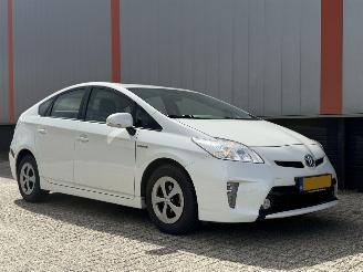 Vaurioauto  passenger cars Toyota Prius 1.8 Comfort Top 5 edition NAP!!!!! 2012/1
