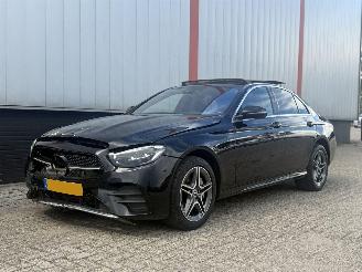 Mercedes E-klasse E300de 4 Matic AMG PANO SFEER picture 19