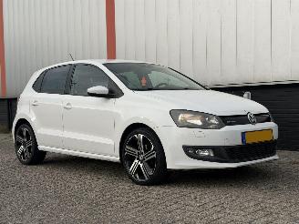 krockskadad bil auto Volkswagen Polo 1.2 TDI Bluemotion 2012/1