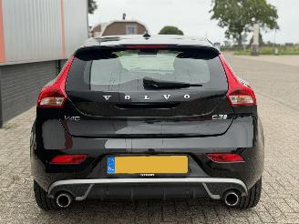 Volvo V-40 2.0 D3 R Design NAP picture 5