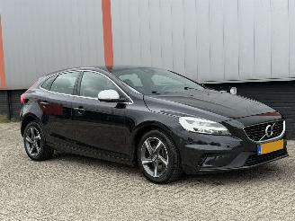 Volvo V-40 2.0 D3 R Design NAP picture 2