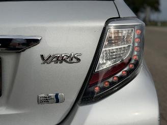 Toyota Yaris 1.5 Full Hybrid NAP KILOMETERS!!!!!!! picture 4
