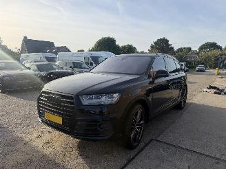 Audi Q7 3.0 TDI quattro 7 PERSOONS S LINE picture 2