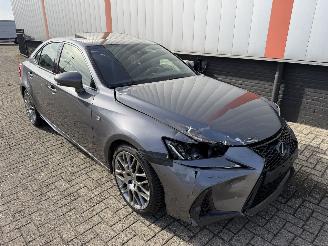Lexus IS G Sport 300h Hybrid picture 7