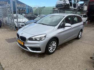 damaged passenger cars BMW 2-serie Gran tourer 216d luxury 2016/11