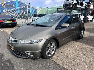 uszkodzony samochody osobowe Honda Civic 1.8 AUTOMAAT / 5DR 2010/3