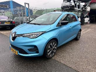 Damaged car Renault Zoé R110 52 KWH 2022/2
