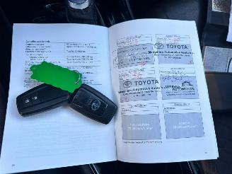 Toyota C-HR 1.8 HYBRIDE BI-TONE picture 15