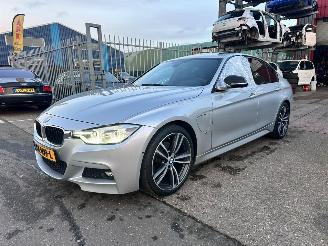krockskadad bil auto BMW 3-serie 330e CENTENNIAL HIGH EXECUTIVE 2016/12
