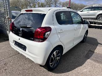 Peugeot 108 1.0 AUTOMAAT picture 2