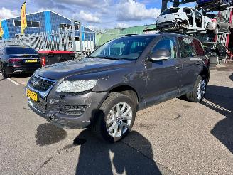 Damaged car Volkswagen Touareg 3.0 V6 TDI / DSG / 2008/7