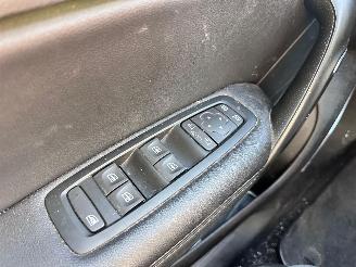 Renault Mégane 1.5 BLUE DCI LIMITED picture 12