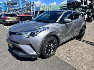 škoda osobní automobily Toyota CH-R 1.8 HYRBIDE 2018/1
