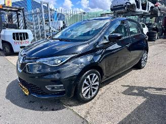 krockskadad bil auto Renault Zoé R135 ZEN 52 KWH 2020/7