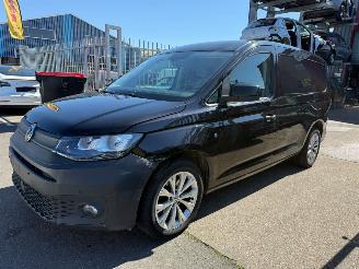 krockskadad bil auto Volkswagen Caddy 2.0 TDI / DSG / 90KW 2021/11