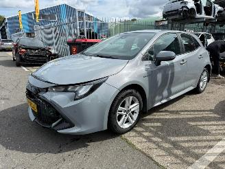 Unfallwagen Toyota Corolla 1.8 HYBRIDE 2019/11