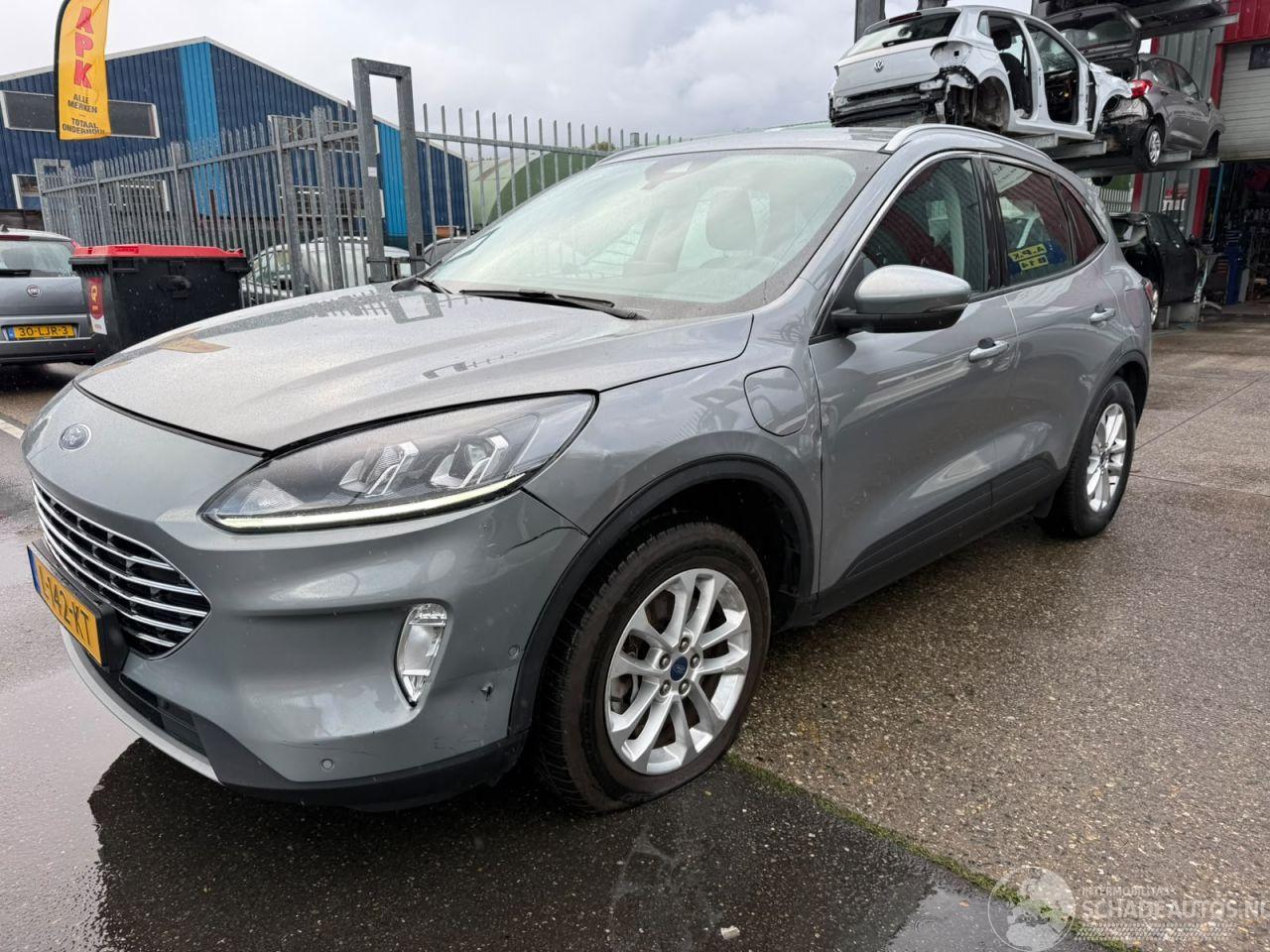 Ford Kuga 2.5 HYRBIDE PLUG-IN PHEV TITANIUM