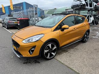 krockskadad bil auto Ford Fiesta 1.0 ECPBOOST / ACTIVE / PANO/ FIRST EDITION 2018/5