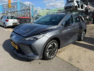 skadebil bedrijf MG MG4 ELECTIC 51 KWH 2023/10