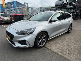 Ford Focus 1.0 ECOBOOST AUTOMAAT / TITANIUM / X BUSINESS picture 2