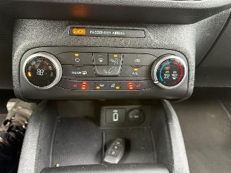 Ford Focus 1.0 ECOBOOST AUTOMAAT / TITANIUM / X BUSINESS picture 13