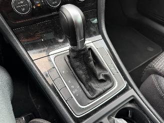 Volkswagen Golf 1.6 TDI / DSG / PANO / HIGHLINE picture 13