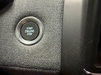 Renault Clio  picture 16