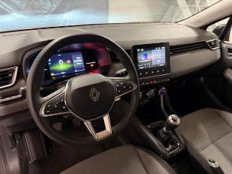 Renault Clio  picture 7