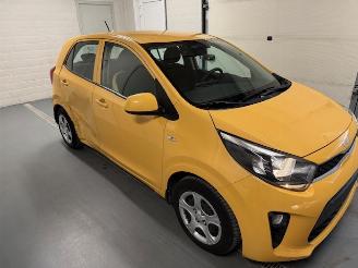 Damaged car Kia Picanto  2022/9